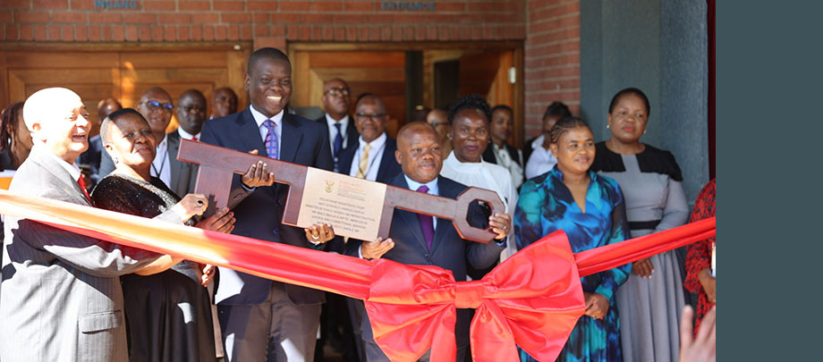   Minister Sihle Zikalala handing a key to Minister Ronald Lamola during official opening of the court